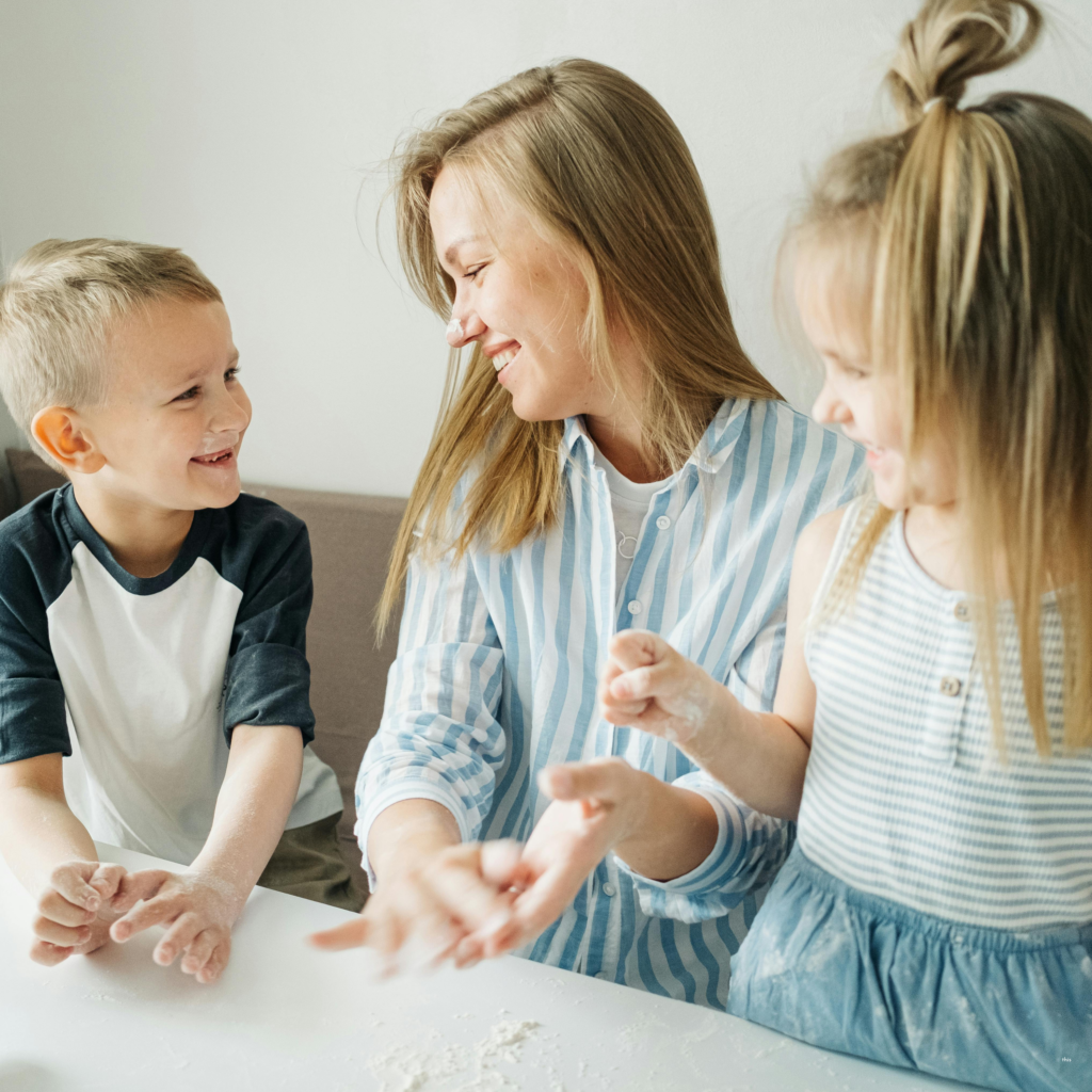 mom with children